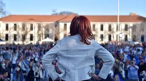 ¿Nos Ordenamos Un Poco?