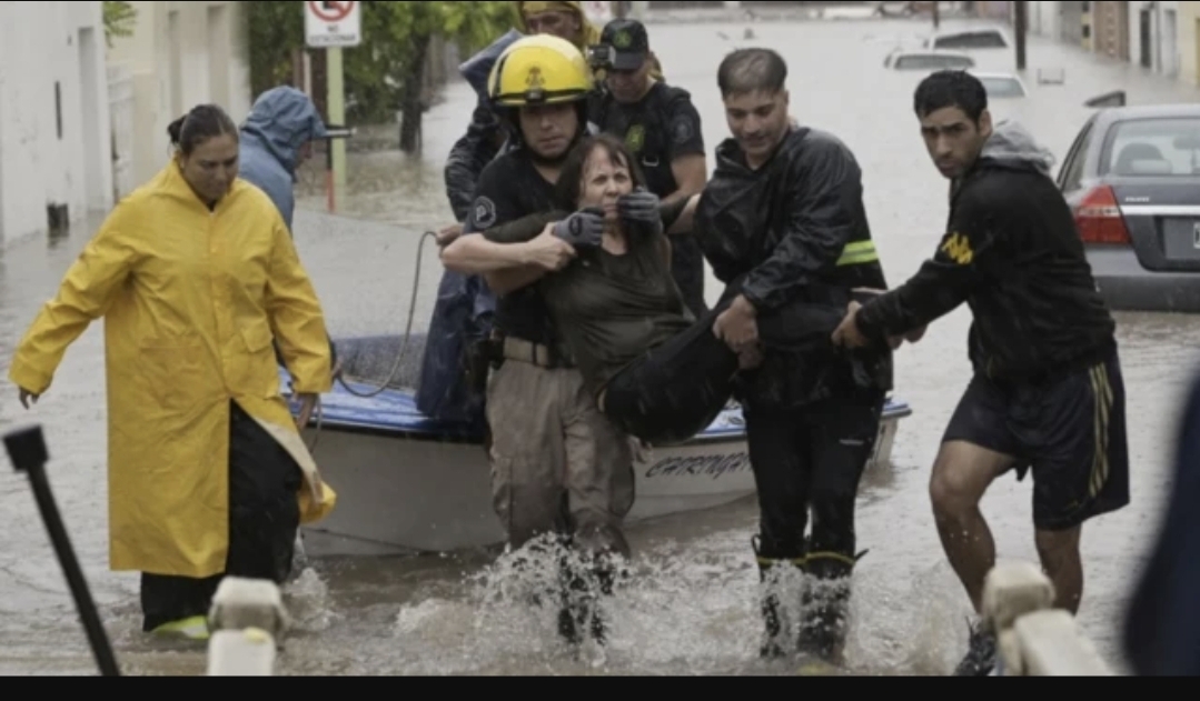 Bahía Blanca: Ante La Tragedia Cae El Relato Individualista Y Libertario.
